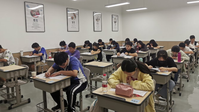 深圳中考复读生物地理要重考吗